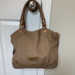 Marc Jacobs Like New Medium Crossbody Bag